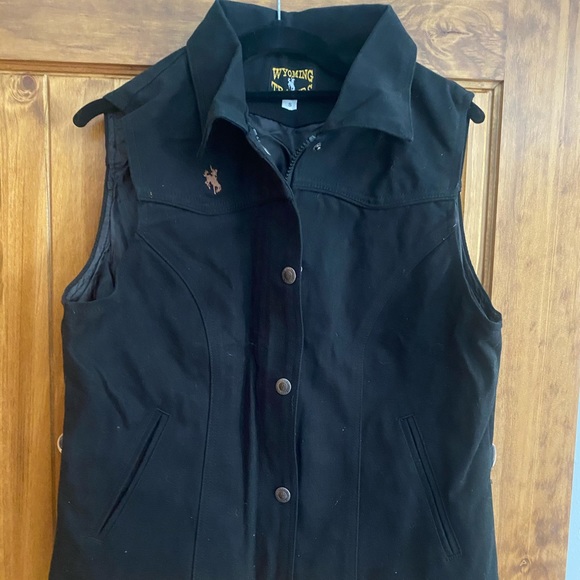 New Ladies Wyoming Traders canvas vest.